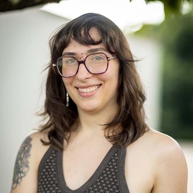 Nina Pauciulo, Studio Assistant